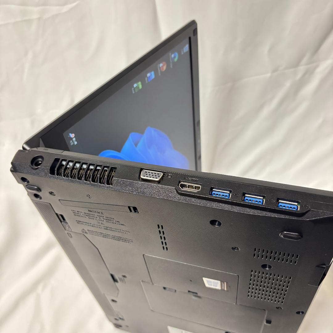 F07C【美品】15.6型FHD/i5第6世代/8GB/SSD512GB