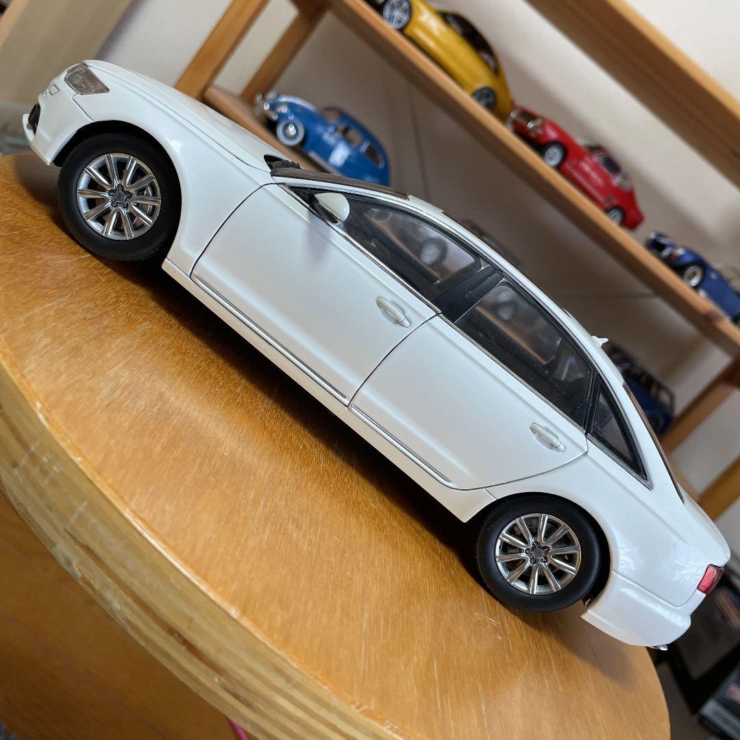1/18 アウディA6