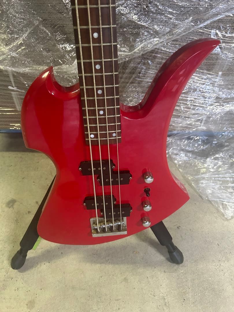 Burny エレキベース レッド　BMB-65？