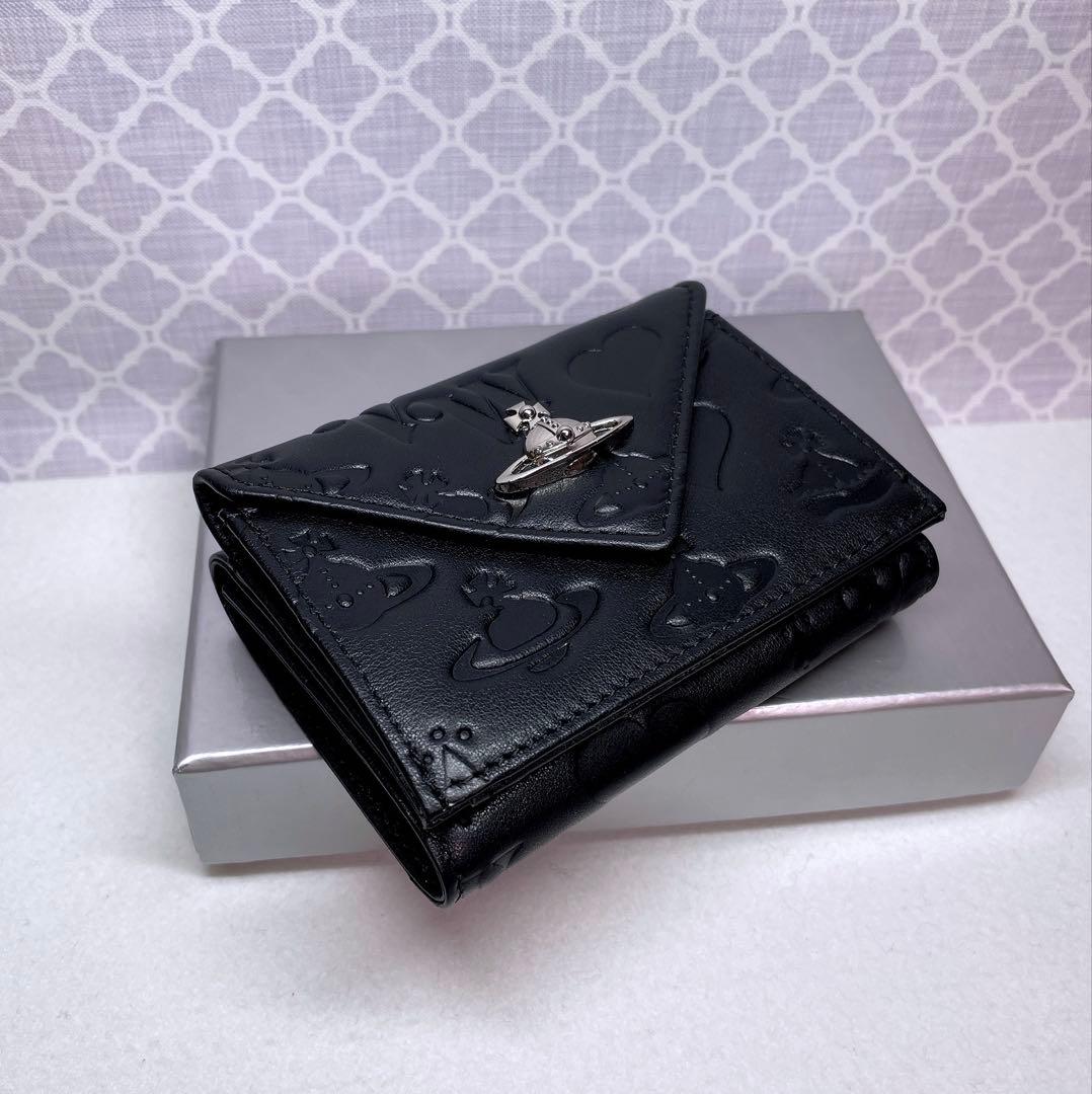 【内柄も素敵☆最新】Vivienne Westwood 三折財布 マット黒