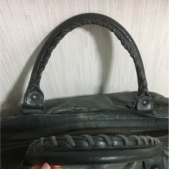 バレンシアガ