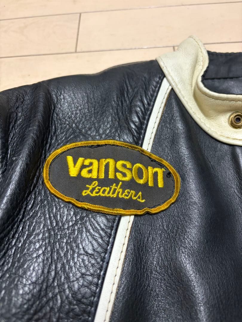 VANSONシングルライダースジャケットブラック/ホワイト/ブラックsize38