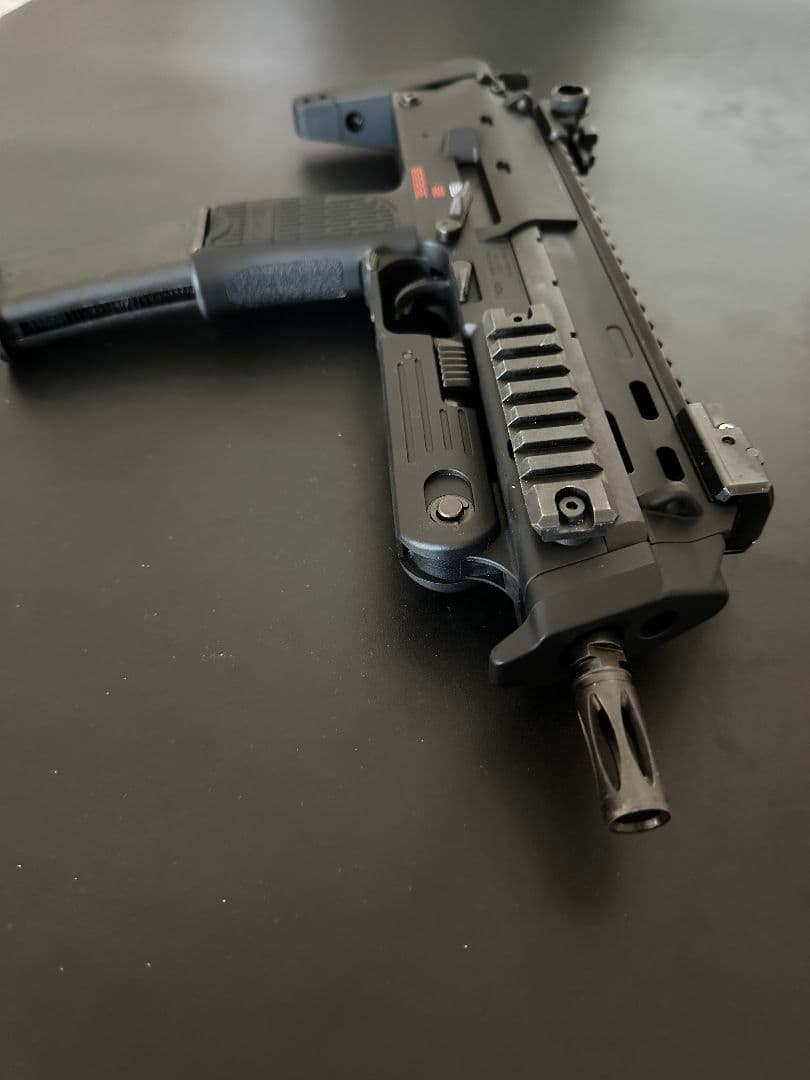 【週末セール/美品】MP7A1 ガスブローバックエアガン　ブラック