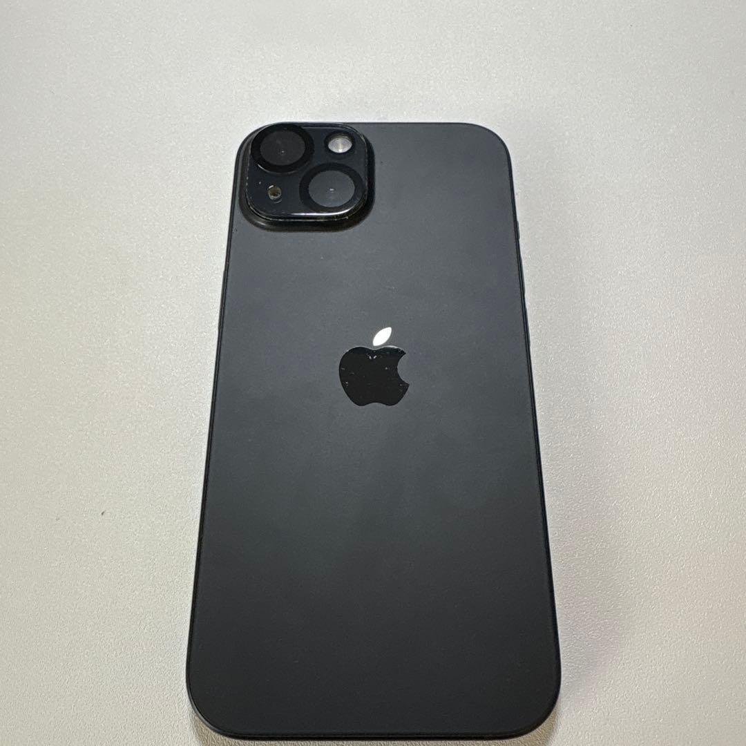 iPhone 15 ブラック 128GB 保護フィルム付き