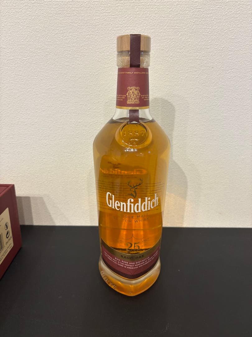 【未開栓】グレンフィデック25年レアオークウィスキー700ml
