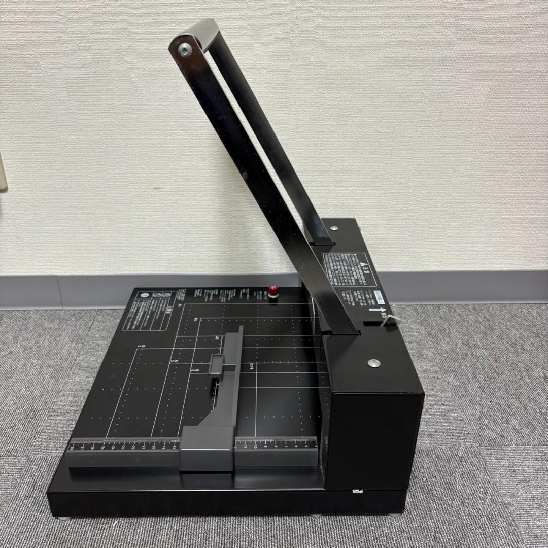 裁断機 STACK CUTTER 200-DX