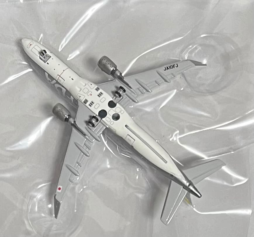 航空機・ヘリコプター FDA ERJ-175 JA10FJ Silver