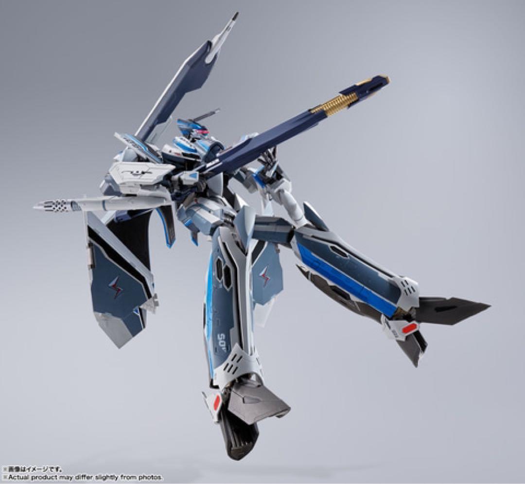 DX超合金　劇場版 VF-31AX カイロスプラス(ハヤテ・インメルマン機)