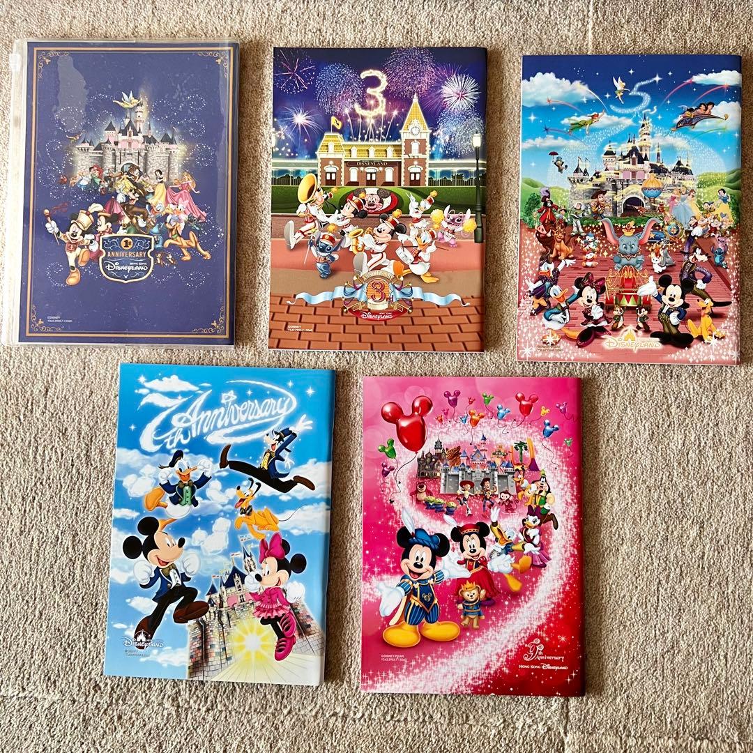 香港ディズニー 10周年ノート5冊セットです。