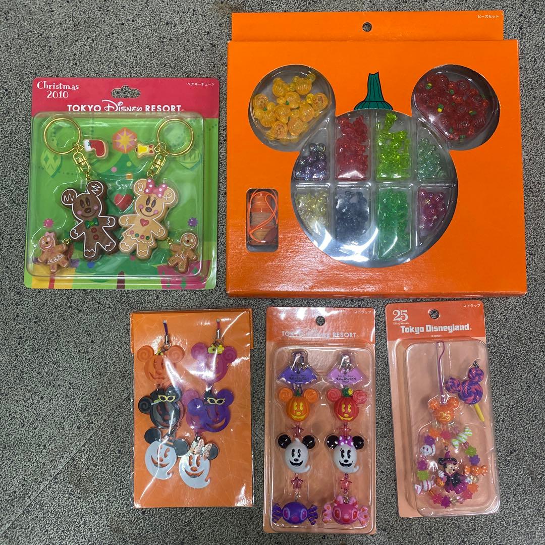 ディズニーキャラクターグッズセット まとめ売り　約70点　ディズニーリゾート