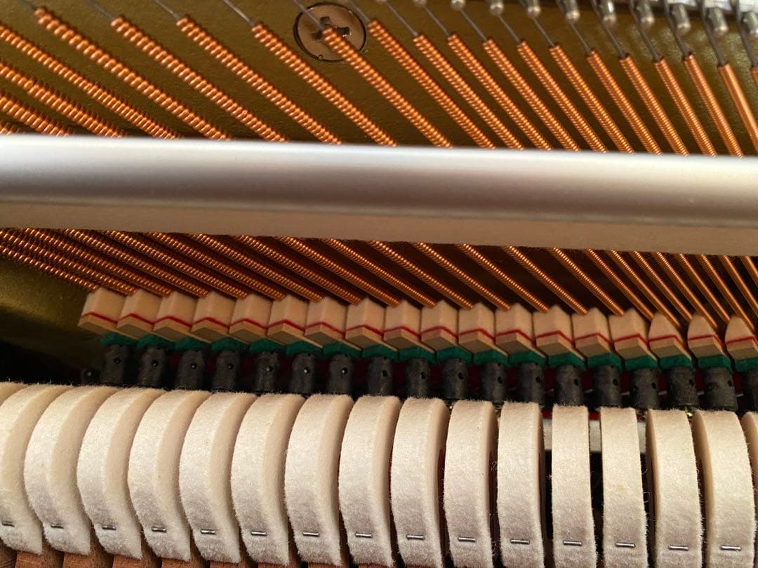 KAWAI アップライト ピアノ C-880FRGバーチ塗装仕上げ