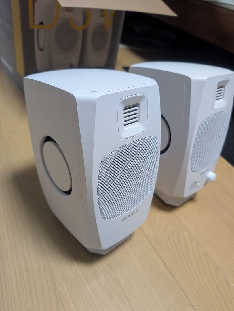 ADAM D3V　美品カナレバランスケーブル付き