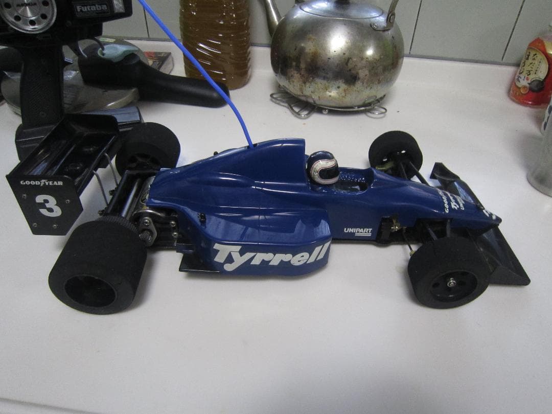 ラジコンカー