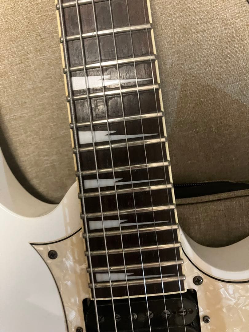 sahara　Ibanez RG350DXZ-WH ダンカン搭載