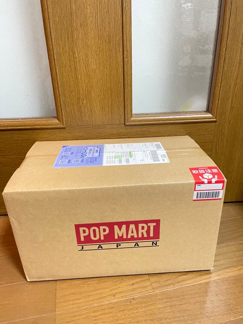 【値下げ中】POP MART Molly Hello Moon フィギュア 2箱