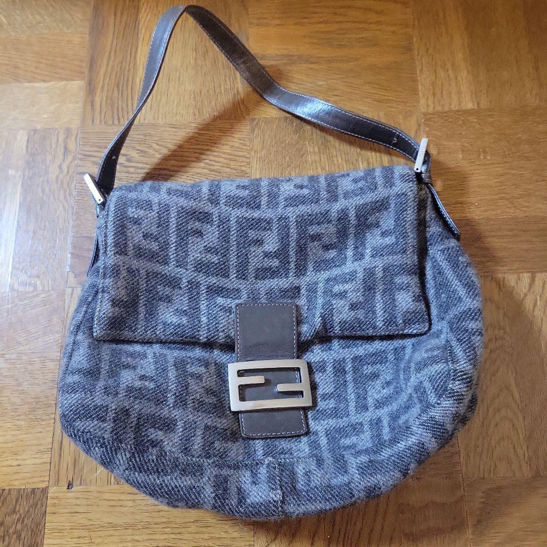 FENDI フェンディ ショルダーバッグ ズッカ マンマバケット ニット/レザー