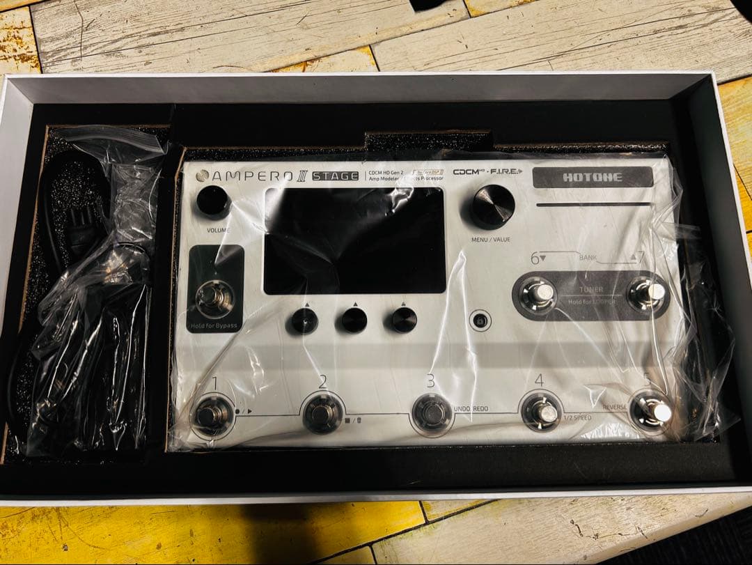 Hotone Ampero II Stage ギターマルチエフェクター