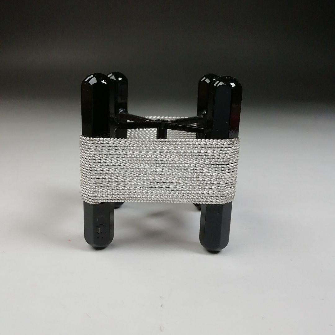 Ｔ９６３　蓋置　『黒漆　銀線糸巻』『井波慶州 作』　共箱　茶道具