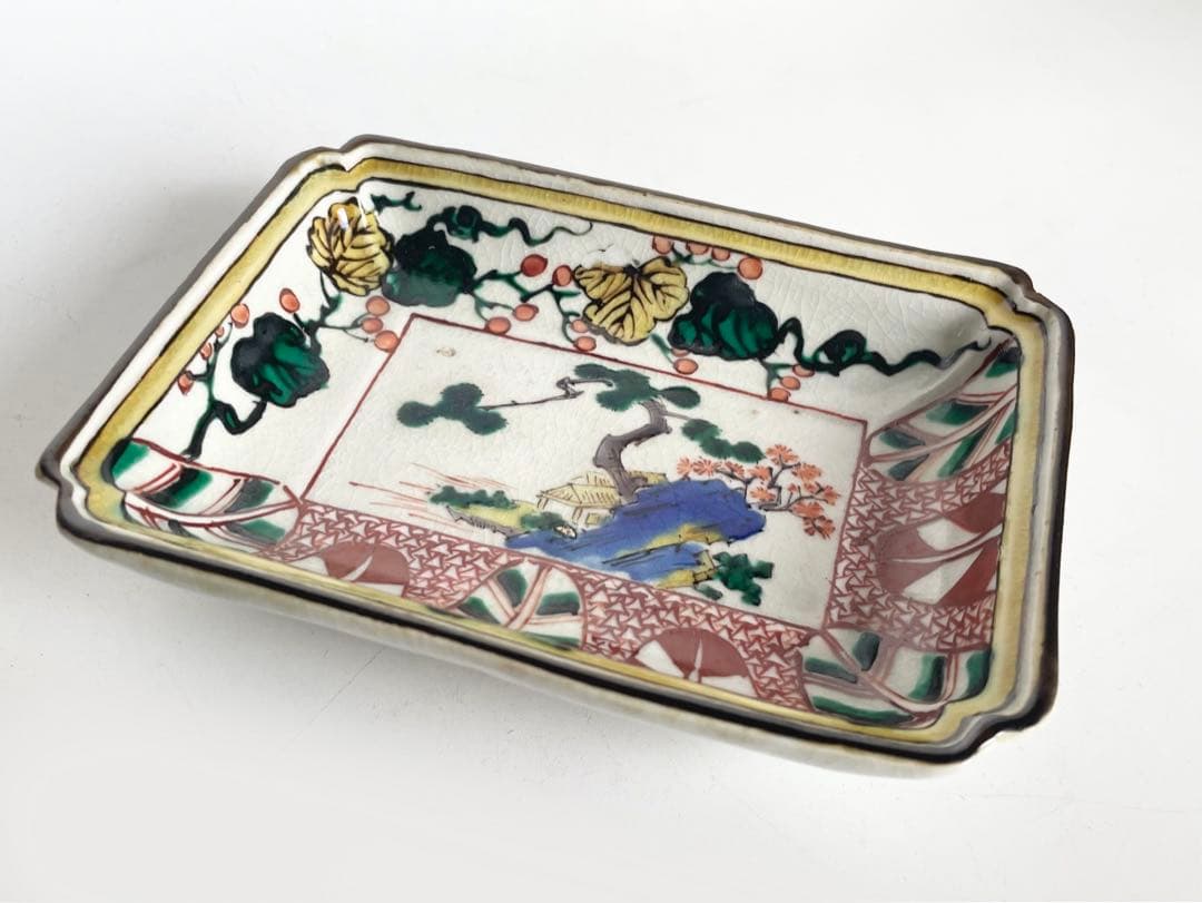 骨董　アンティーク　色絵九谷　苫屋　矢羽　野葡萄　隅入角皿　小皿　古伊万里