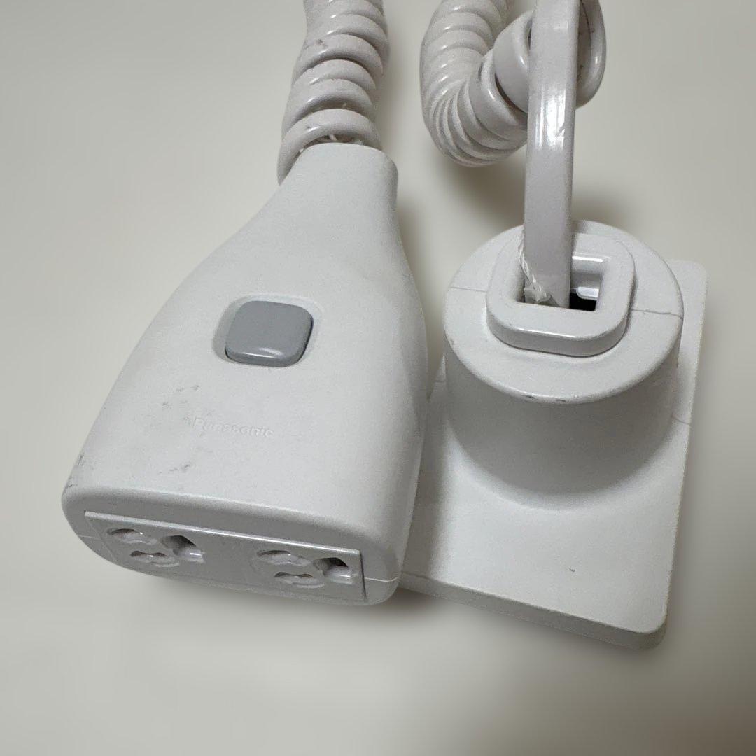 Panasonic WG888281W 2個 リーラーコンセント　パナソニック店