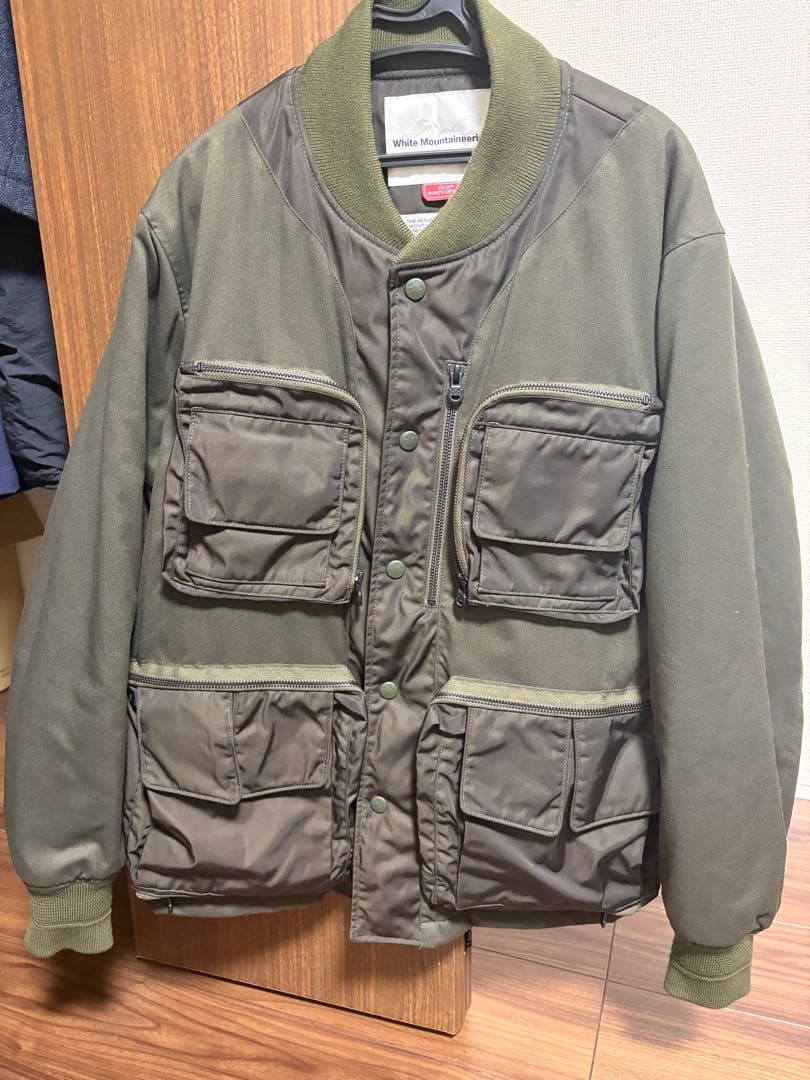 ホワイトマウンテニアリング　アウター　ジャケット　ダウン　カーキ　サイズ1