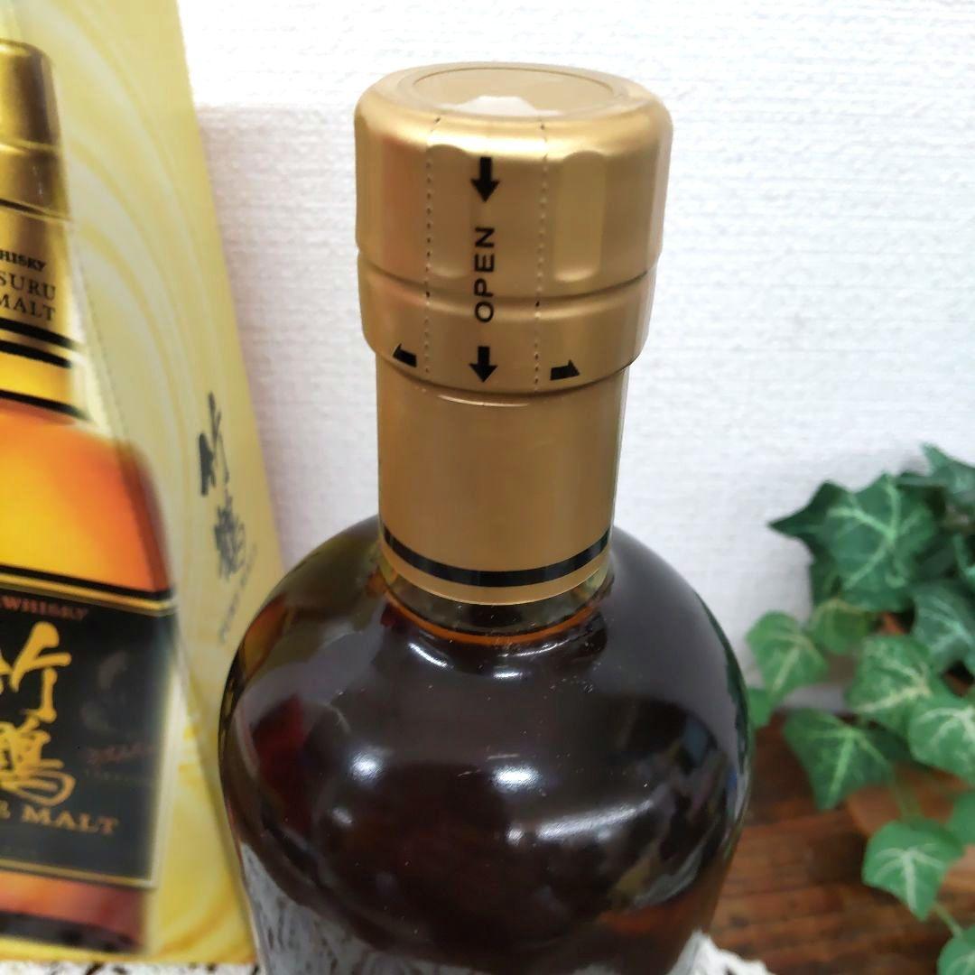 ニッカウヰスキー☆竹鶴 ピュアモルト 黒ラベル 700ml 43％　　未開封