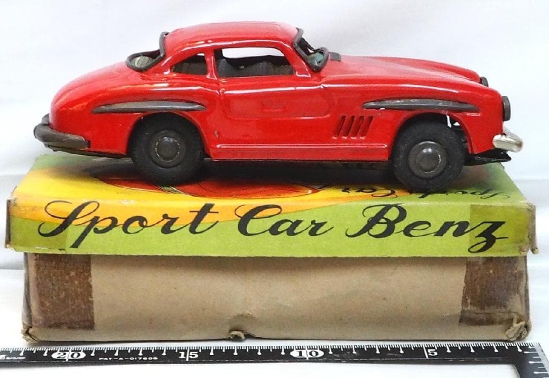 野村 メルセデス ベンツ300SLスポーツカー赤ブリキtin toy car箱付