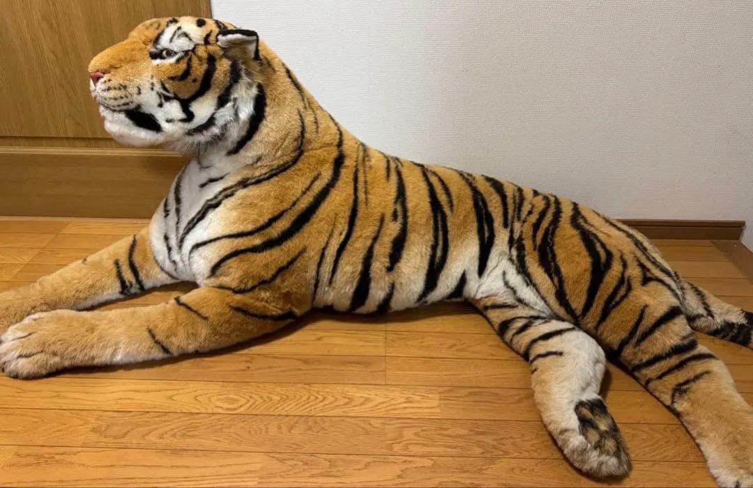 虎　トラ　超巨大ぬいぐるみ　リアル　約250cm
