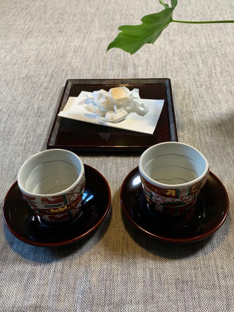 螺鈿細工 溜塗 角菓子器／折敷 18cm 未使用》
