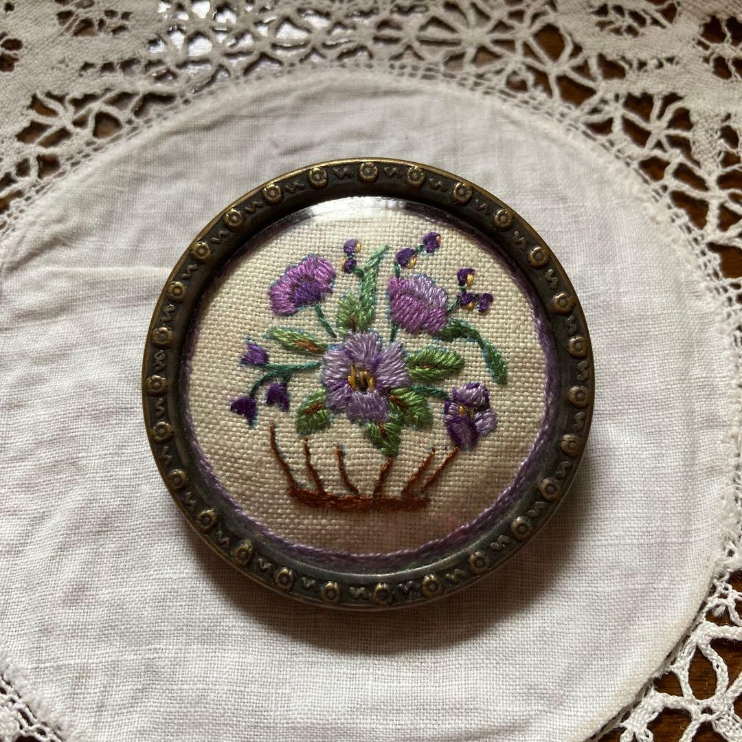 英アンティーク 刺繍 花柄 ブローチ ピン ブロカント プチポワン