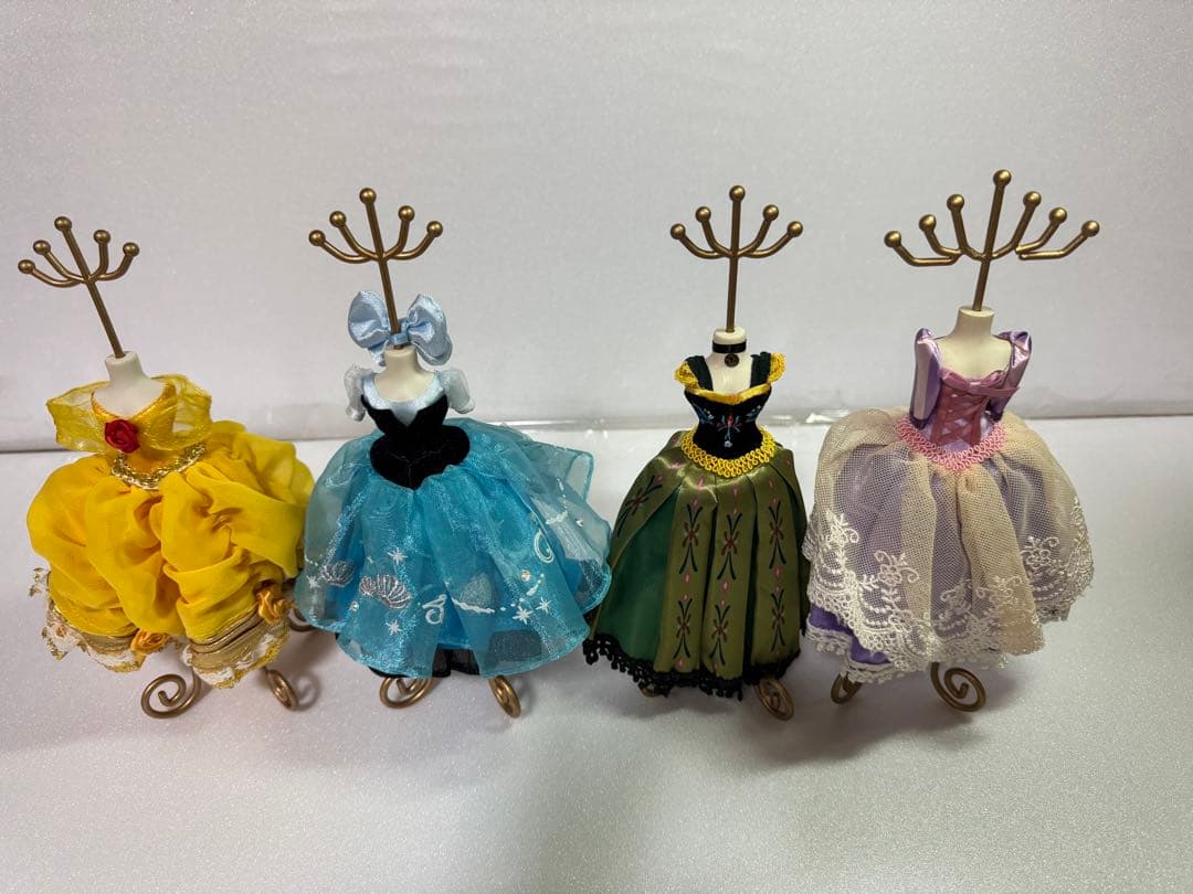 ディズニー　プリンセス　アクセサリースタンド