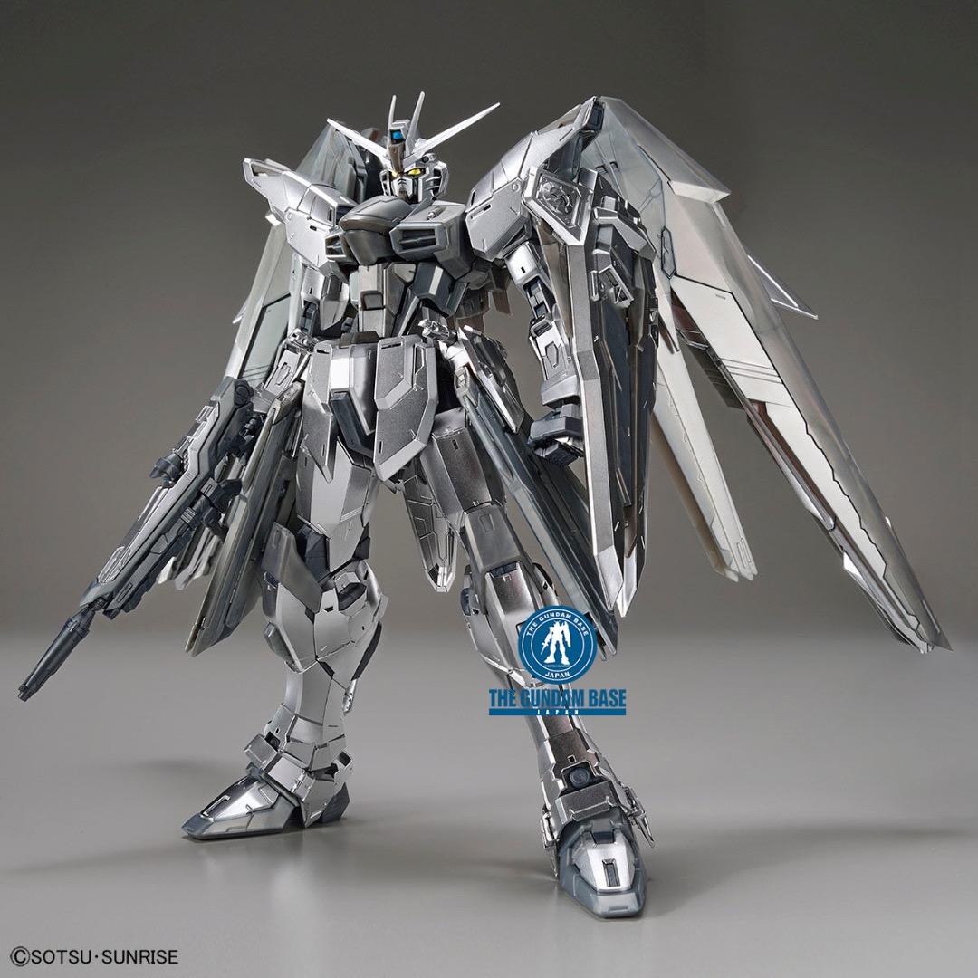 MG フリーダムガンダム Ver.2.0[シルバーコーティング]