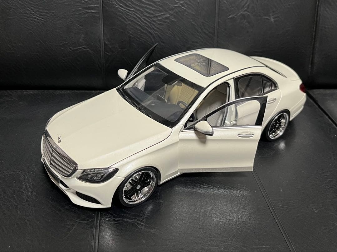メルセデスベンツ　Cクラス　1/18