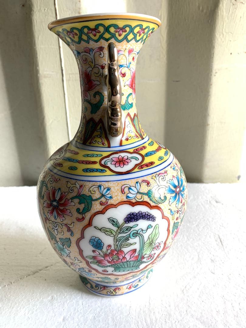 大清乾隆製 琺瑯彩開窓花卉紋賞瓶 染付 陶瓷 茶道具 時代物 花瓶