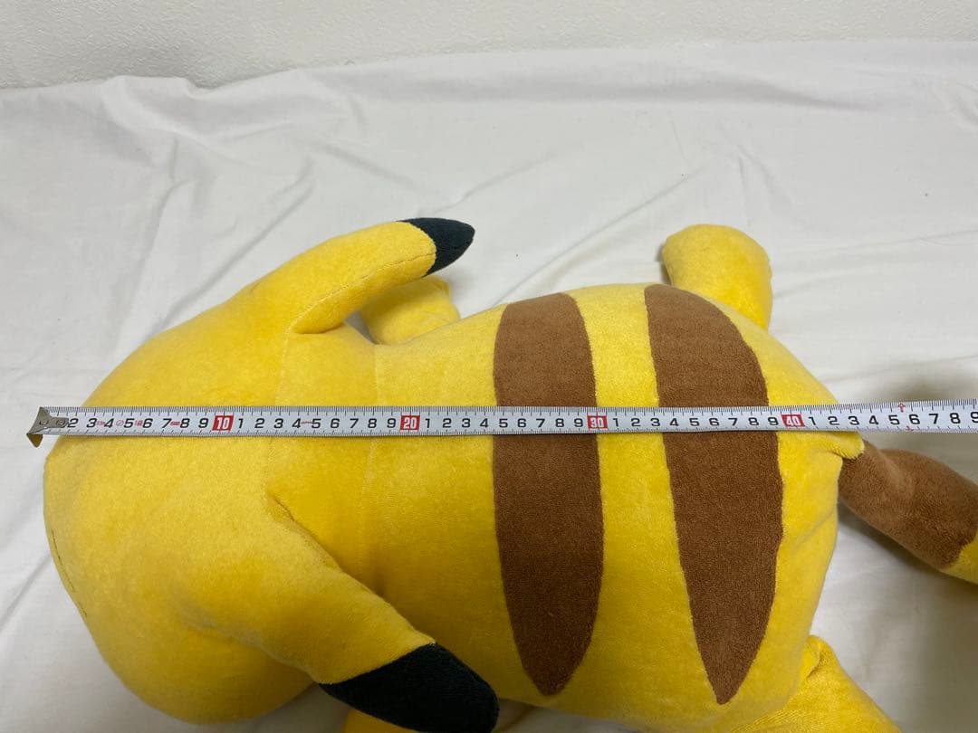ピカチュウ　ぬいぐるみ大
