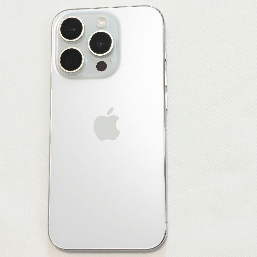 【美品】iPhone15 pro 256GB ホワイトチタニウム　SIMフリー