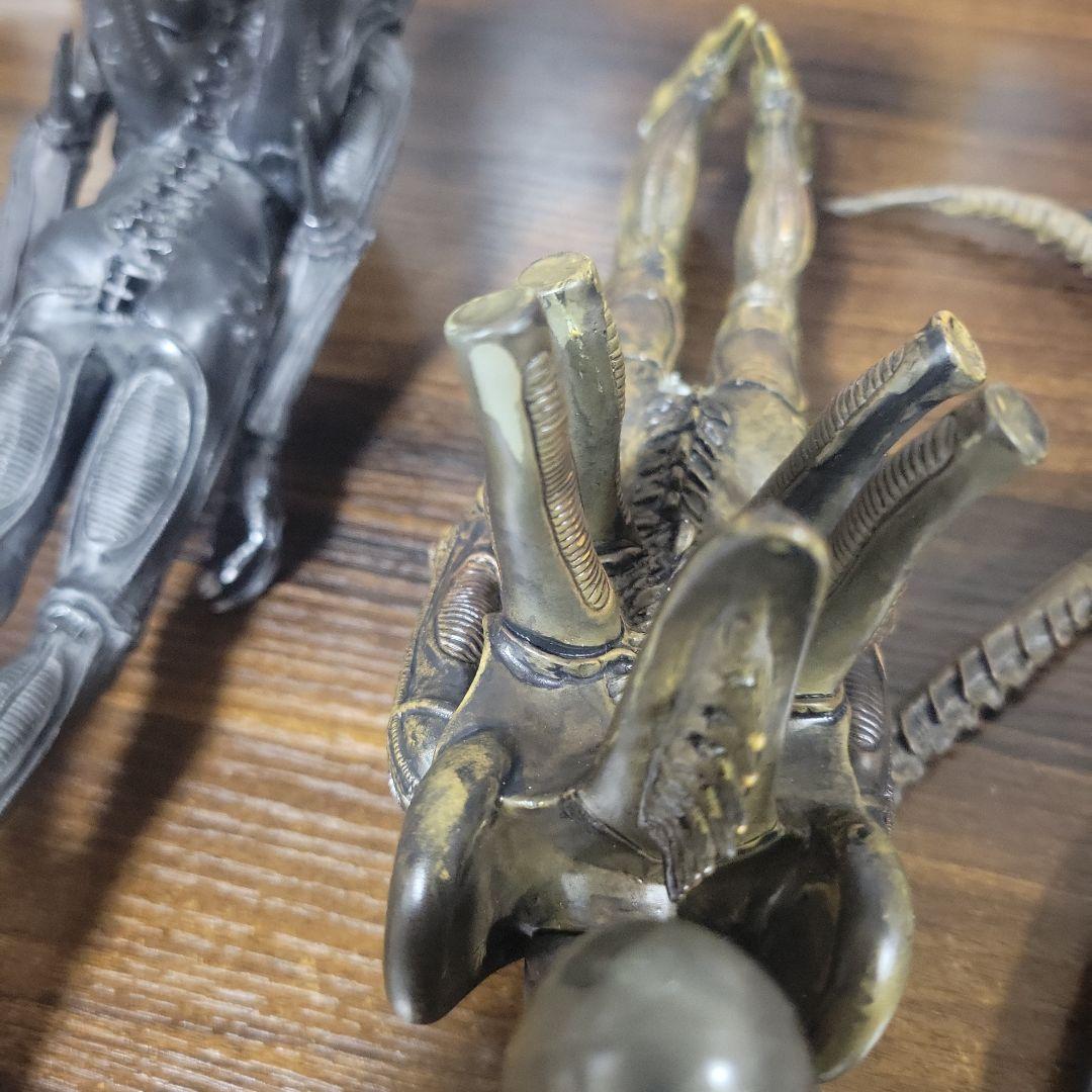 エイリアン ダークイエローVer. エイリアン フィギュア　2体セット