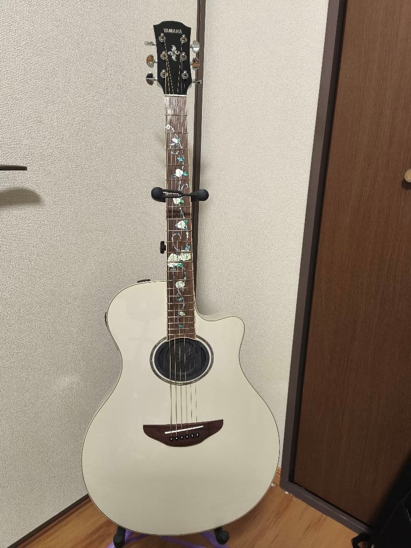 Yamaha apx600 アコースティックギター ホワイト