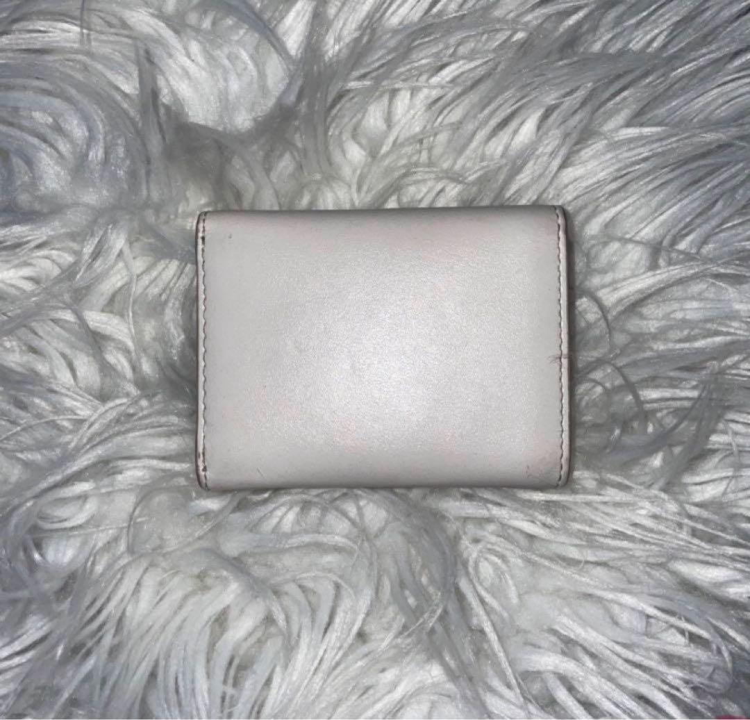 DIESEL 白 財布