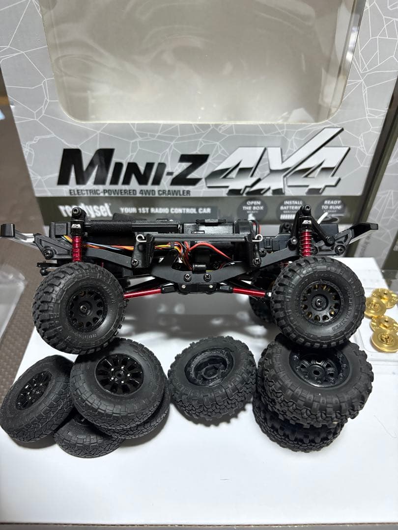 ミニッツ4×4