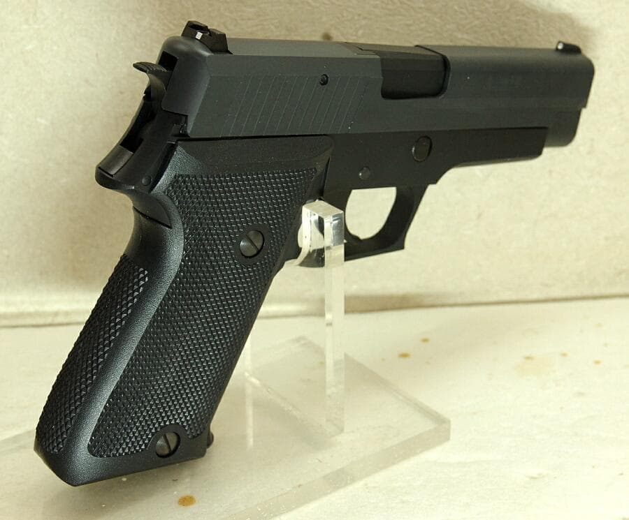 TANAKA SIG P220 IC 9mm拳銃 海上自衛隊