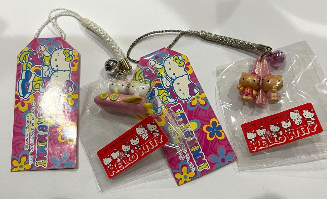 ハローキティ 根付 ストラップ　キティ&ミミイ　飛行機　サーフィン