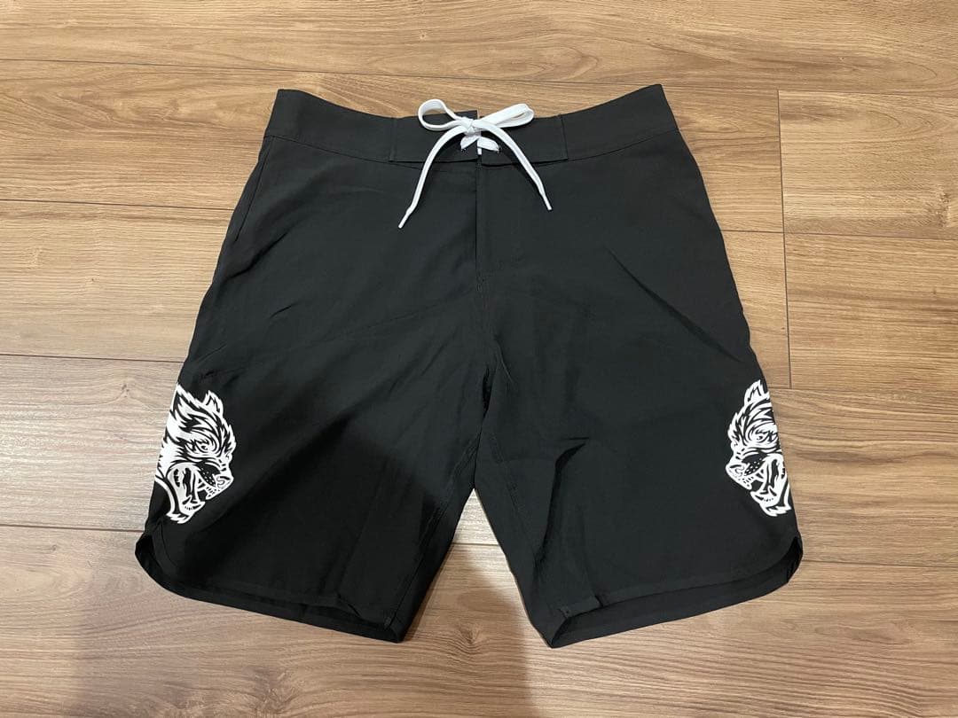 Wolves darcsports ダルクスポーツ　サーフパンツ　28インチ