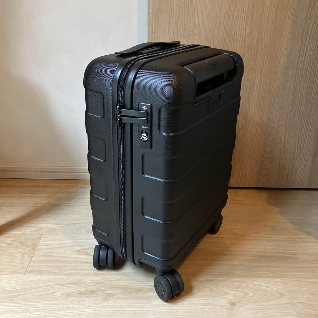 無印良品　バーを自由に調節できる　ハードキャリーケース（２０Ｌ）黒