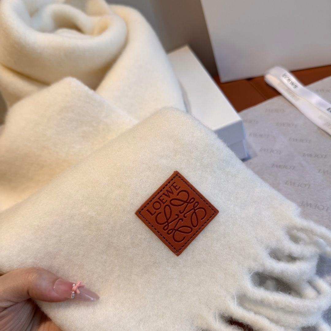 LOEWE ロエベ　アナグラム マフラー