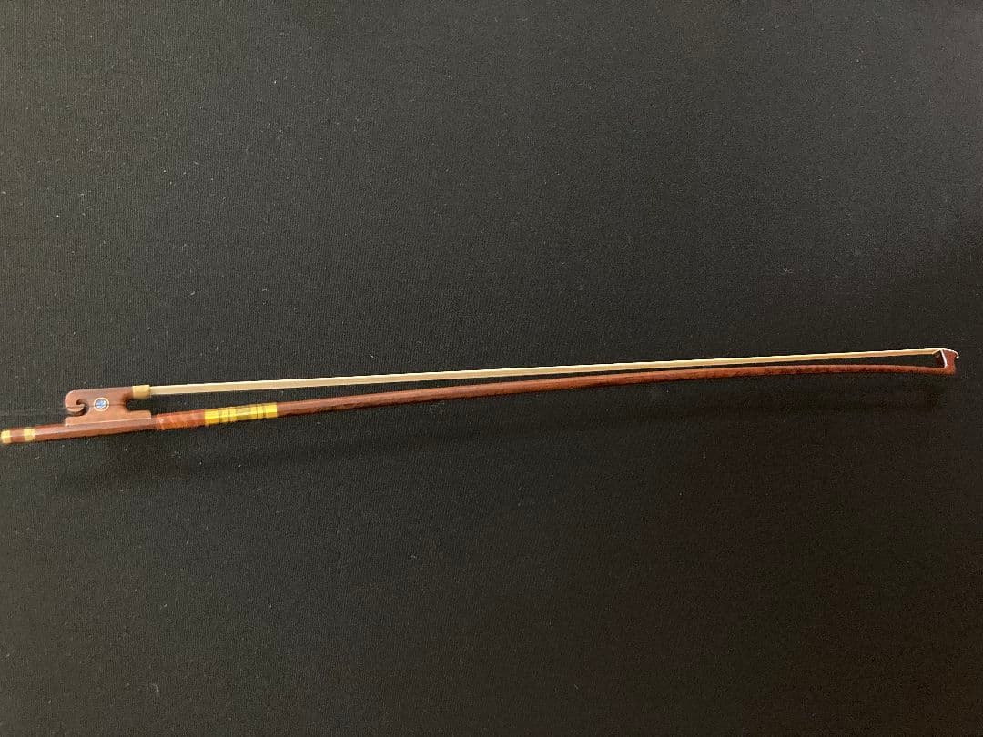 Violin bow 4/4 ヴァイオリン弓 エレガントな飾り付き