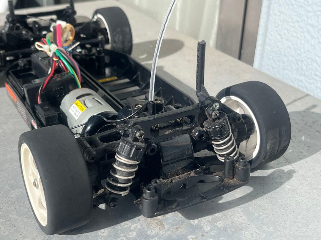 【ジャンク】1/10RC カルソニック IMPUL Z 電動ラジコン