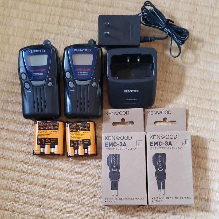 KENWOOD UBZ-LK20 2台 ★充電器・純正充電池と新品マイク2個付き