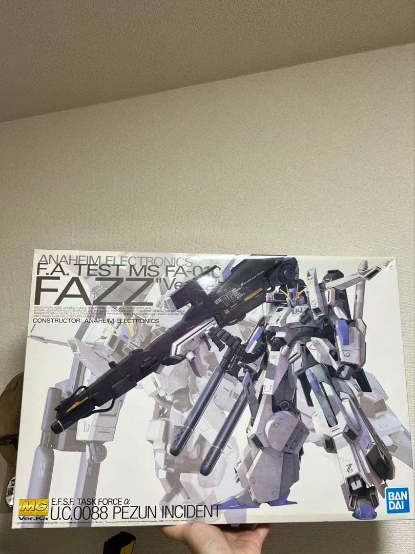 MG 1/100 FAZZ Ver.Ka「パーツ落ちあり」
