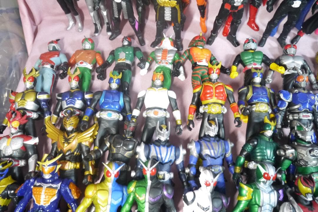 ライダーヒーローシリーズ　レジェンドライダーシリーズ　ソフビ114体